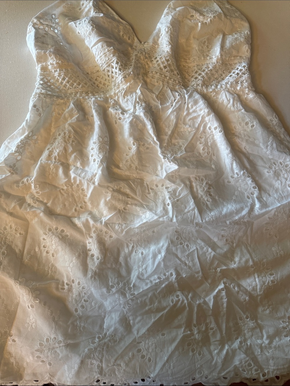 NWT Cupshe Women’s White Eyelet Sundress with Lace Waist